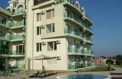 Lozenets Apartment | 'Samara' - Sea-front apartment Spectacular panoramic views of Lozenets Beach