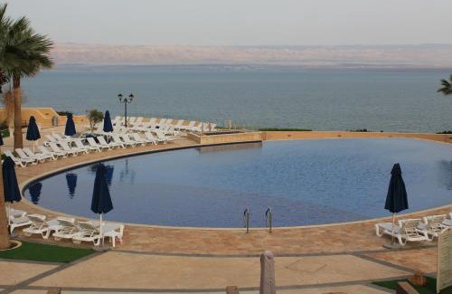Sweimeh Apartment | Samarah Dead Sea Resort Studio-CP6 Traveler Award 2025 Winner Thursday, Friday and Saturday Groups consisting solely of male guests are not permitted