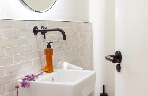 Cort Apartment | Samaritana Suites