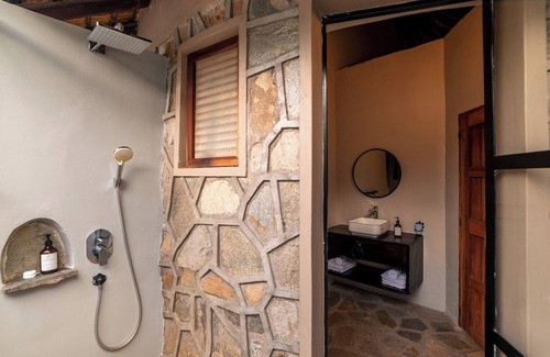 Karuma Hotel | Sambiya River Lodge