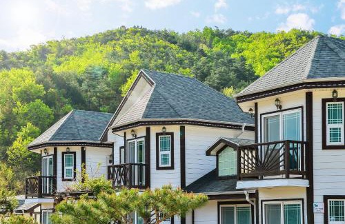 Samcheok House | Samcheok Duelkkot Pension