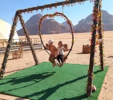 Aqaba Hotel | Sami Rum Mountains
