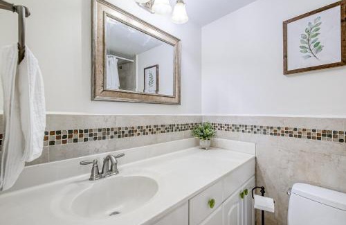 South Beach Apartment | Samira's South Beach Paradise