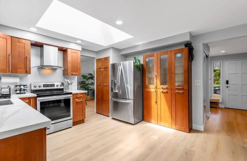 Sammamish House | Sammamish Family Friendly Home 4B3B | Skyline High
