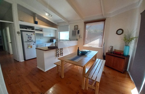 Dalrymple House | Sammy's Retreat Beach Holiday House