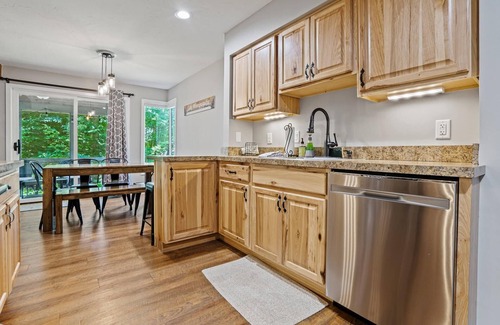 Gilford Condo | Samoset Landing - Condo on Lake Winnipesaukee