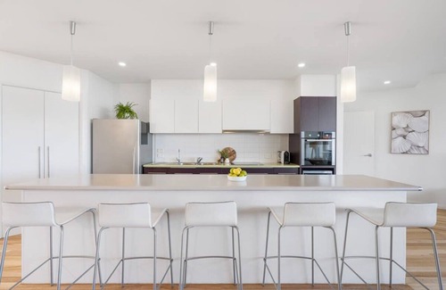 Middleton House | Samphire Middleton-Absolute Beachfront-Luxury-WiFi