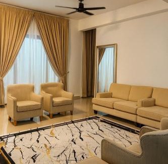 Kajang House | Sampoisgt Villa Homestay - Near Bangi Avenue, BACC, UKM, GMI, EVO, Bangi Gateway, KIPMall