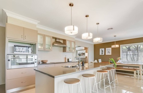 Orange House | Sampson Street - Large Stylish CBD Home, Sleeps 11