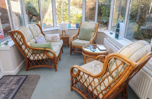 Morfa Bychan House | SAMSON'S PLACE, pet friendly, country holiday cottage in Morfa Bychan