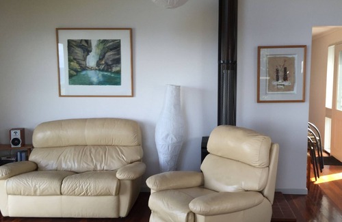 Bermagui House | Samten Pa Seaside Cottage - Stunning Views!!