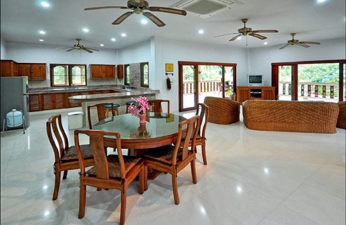 Na Mueang Villa | Samui Garden Villa