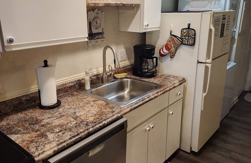 Crescent Beach Condo | 😎 SAN-A-BEL 😎 Ocean Front 2BR Condo w/Pool,Outdoor Hot Tub,Fitness Room,More!