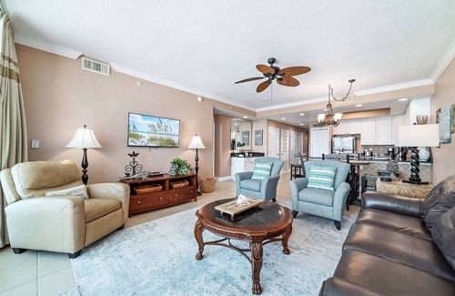 Gulf Shores Condo | San Carlos 807 ~ Pool, Sauna, Fitness + $400 in FREE Activities Daily ~ Zoo/Parasailing/Golf + More