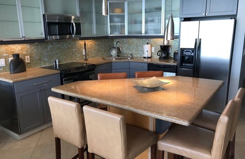 North Pacific Beach Condo | San Diego Beachfront/Oceanfront: 180 degree oceanfront view!