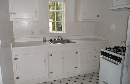 Shasta-Hanchett Park Cottage | San Jose Rosegarden Cottage - Business Ready