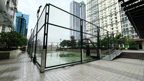 Pio del Pilar Apartment | San Lorenzo Avida T2 Rm 333Cozy 1BR Condo along EDSA Makati near NAIA