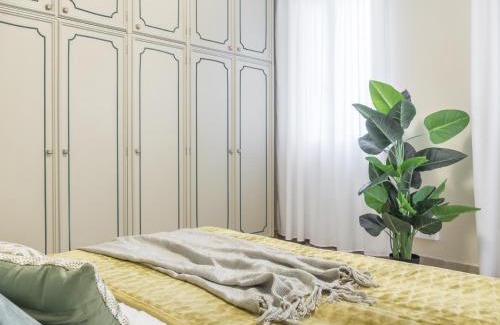 San Marco Apartment | San Marco Square with Canal View by Wonderful Italy