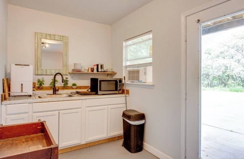 San Marcos Apartment | San Marcos Apartment on 10 Acres ~ 6 Mi to TSU!