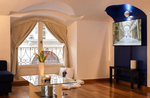 Historic Centre Apartment | San Massimo Apartment