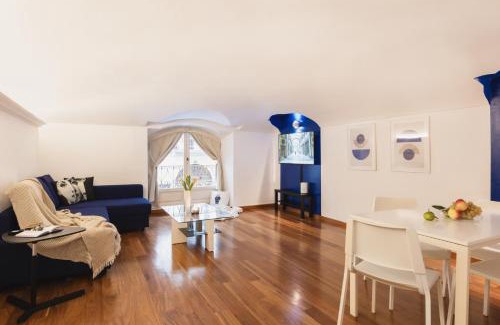 Historic Centre Apartment | San Massimo Apartment