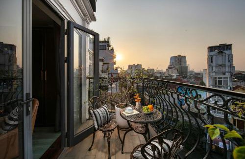 Old Quarter Hotel | San Palace Hotel & Rooftop