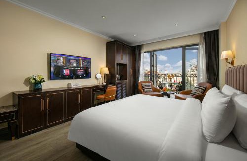 Old Quarter Hotel | San Palace Hotel & Rooftop