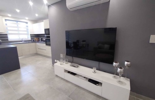 Qawra Apartment | San Pawl Lodge