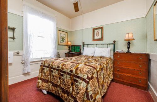 North Beach Hotel | San Remo Hotel