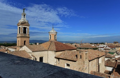 Foligno House | San Sisto Residence - Foligno City Center - La Montagnola Affittacamere