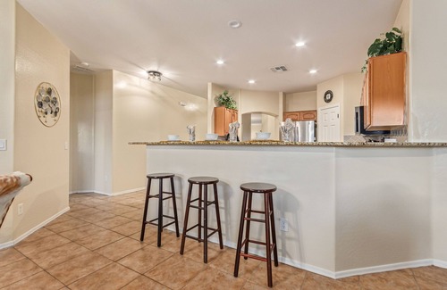 Rancho Bella Vista House | San Tan Super Sparkling Pool/Slide Home! 30 Night Min.