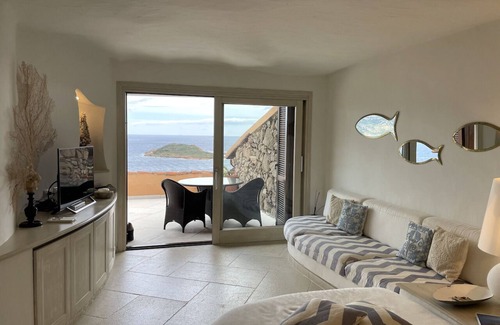 Capo Coda Cavallo Apartment | SAN TEODORO PUNTA EST MAGNIFICO TRILOCALE VISTA MARE