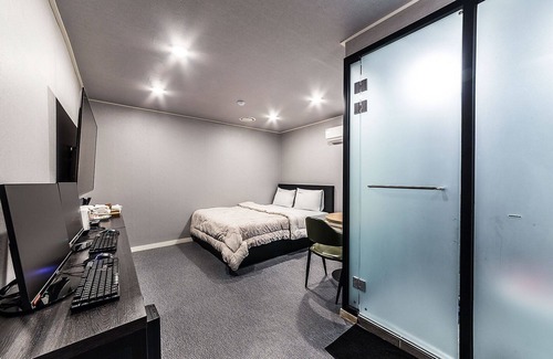 Gwangjeong-dong Hotel | Sanbon Praha