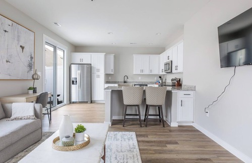 Madison Apartment | Sanctuary 1BD 7 - One Bedroom Apartment, Sleeps 2