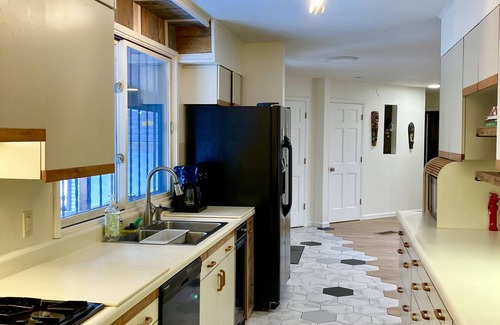 Idaho Springs House | Sanctuary Escape on River W/Hot Tub, Sauna & Piano