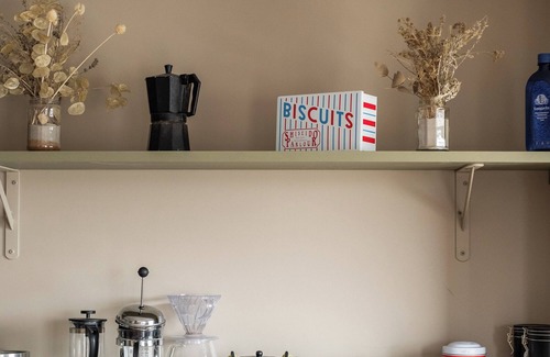 Quartier de la Folie-Mericourt Apartment | Sanctuary of Colour, by Veeve