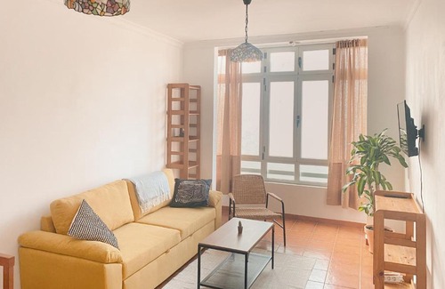 Las Palmas de Gran Canaria Apartment | Sand & City Getaway