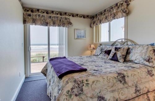 Rockaway Beach House | Sand Castle 2