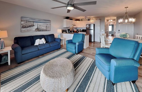 North Carolina Coast Condo | Sand Castle | Beach Front + Community Pool!