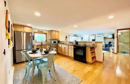Corea House | Sand Cove Cottage-New!