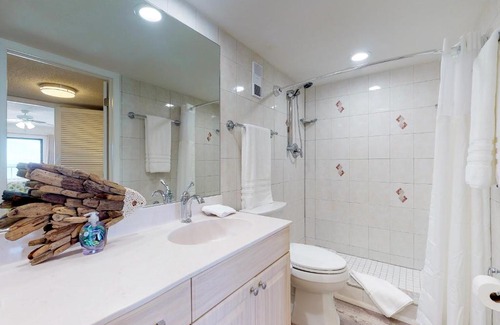 Indian Shores Hotel | Sand Dollar 308