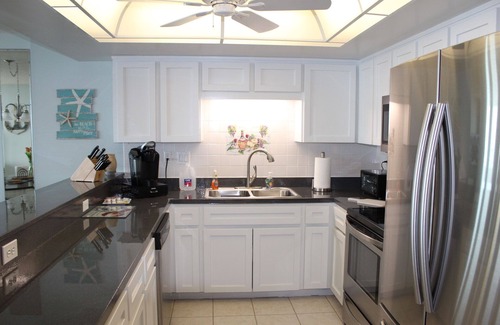Crescent Beach Condo | Sand Dollar II, Ocean Front Flat, 3 BR 2BA, Pool, Wifi, Elevator, Sleeps 6