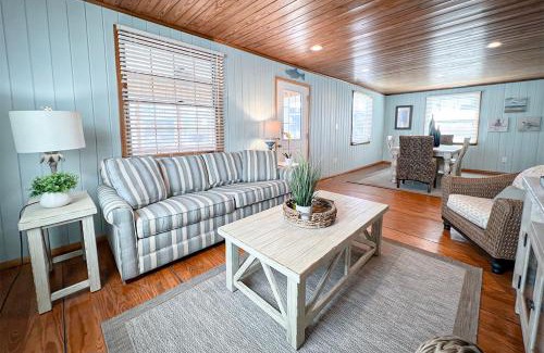 North Carolina Coast House | Sand Dollar Retreat by Sea Scape Properties