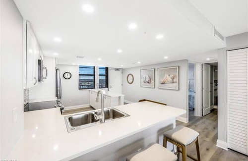 Marco Island Condo | Sand Dollar Sunsets, a South Seas Oceanfront Condo