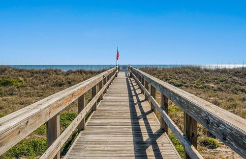 Fernandina Beach Condo | Sand Dollar Villas Unit 113 - Sunshine on the Water