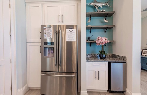 Fort Myers Beach Apartment | Sand Dollar View - Beachfront Luxury Living