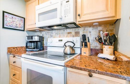 Fernandina Beach Apartment | Sand Dollar Villas 109