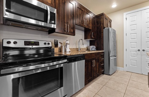 Hurricane Hotel | Sand Hollow Resort
