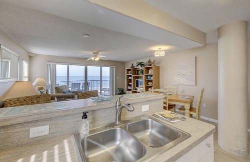 Indian Rocks Beach Condo | Sand Isle II Unit D-Corner Gulf Front 2bdr 2bath