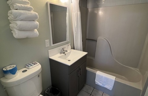 Point Pleasant Beach Hotel | Sand Pebble Motor Lodge